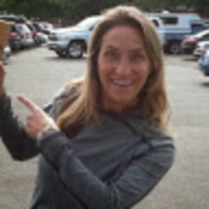 Meet your Posher, Crystal